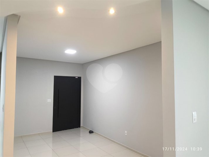 Foto REO1133907