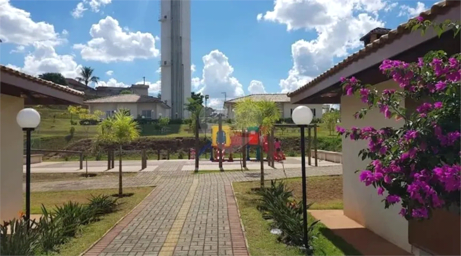 Foto REO1133927