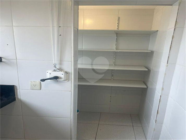 Foto REO1133965