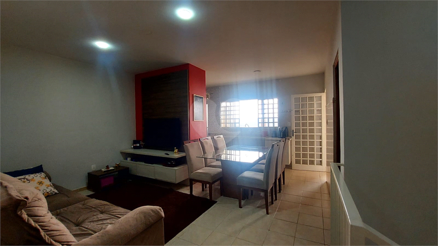 Foto REO1134230