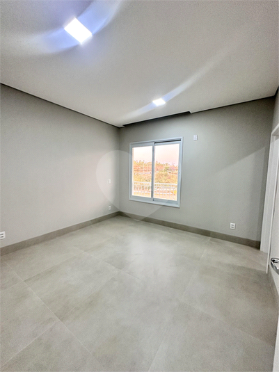 Foto REO1134372