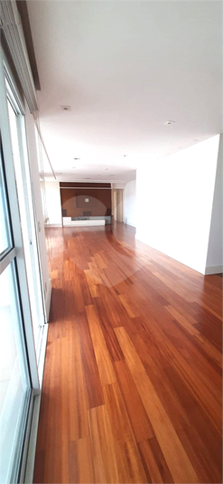 Foto REO1134383