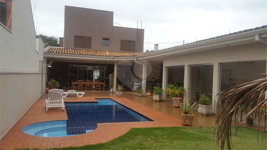 Foto REO1134565