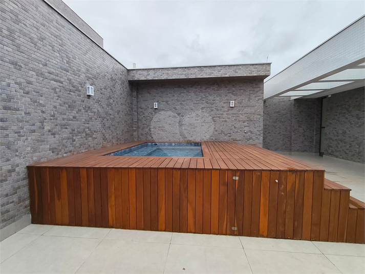 Foto REO1134698
