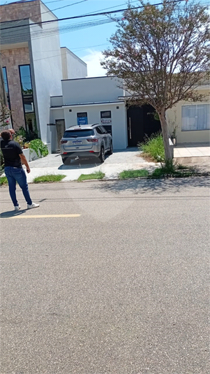 Foto REO1134730
