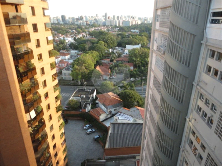 Foto REO1134768