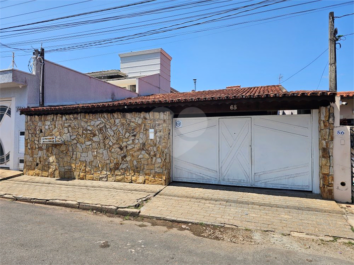 Foto REO1134903