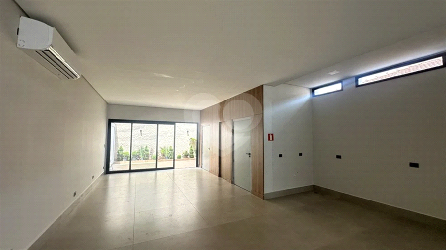 Foto REO1135017