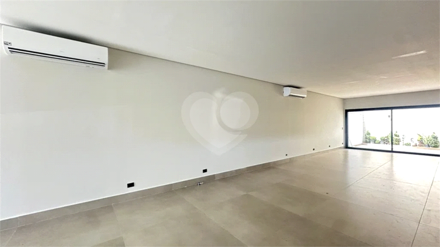 Foto REO1135017