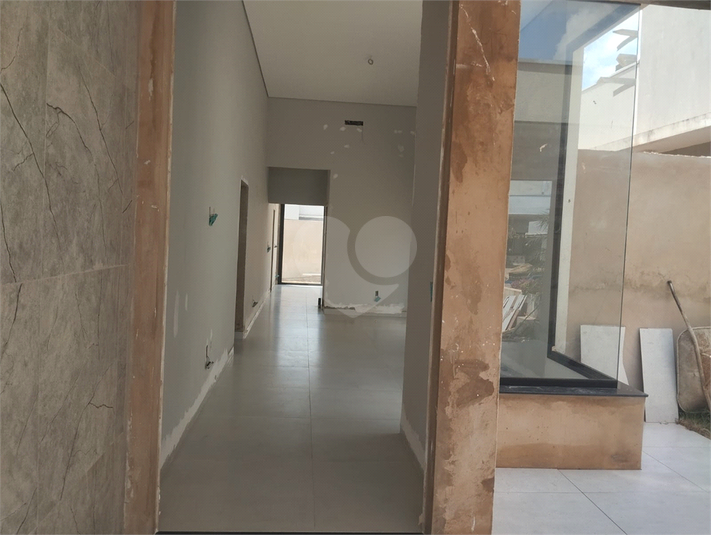 Foto REO1135039