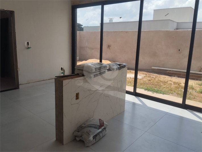 Foto REO1135039