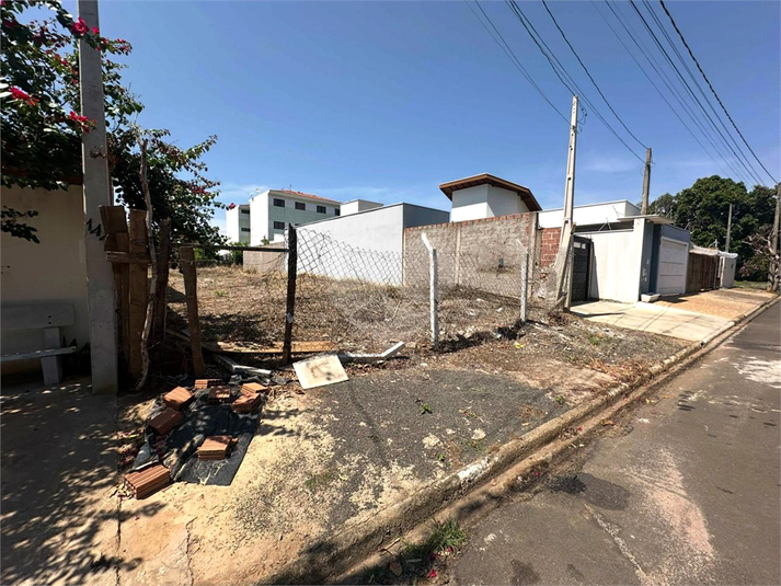 Foto REO1135045