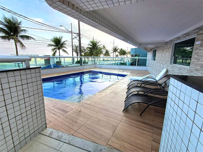 Foto REO1135049