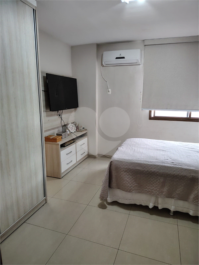 Foto REO1135061