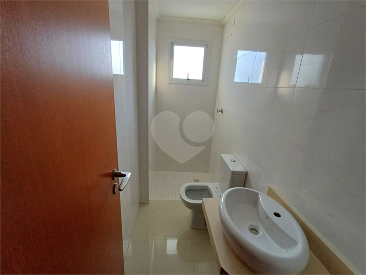 Foto REO1135066