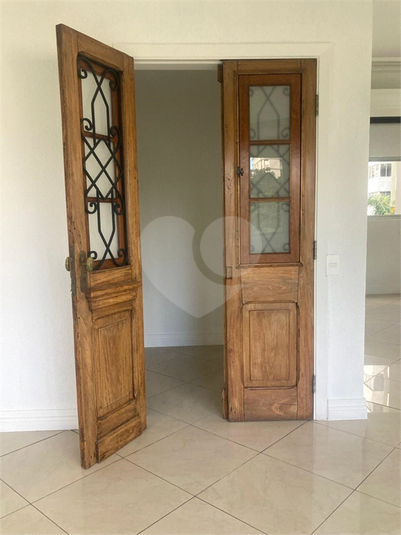 Foto REO1135089