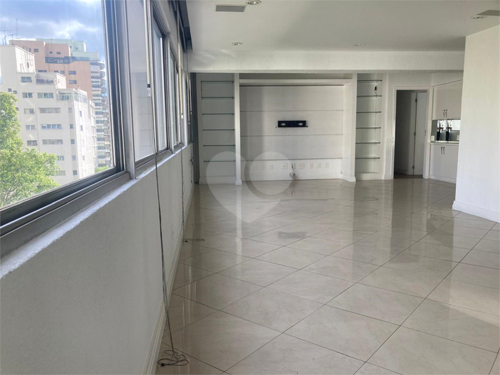 Foto REO1135089