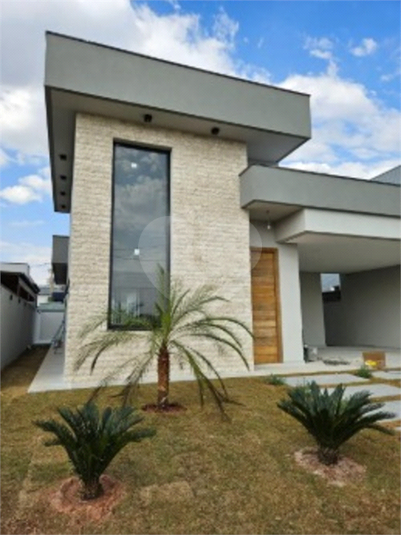 Foto REO1135102