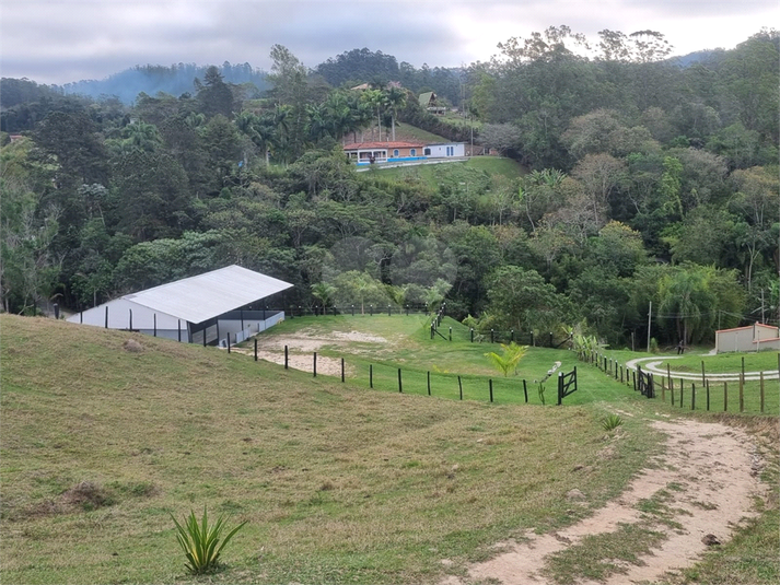 Foto REO1135103