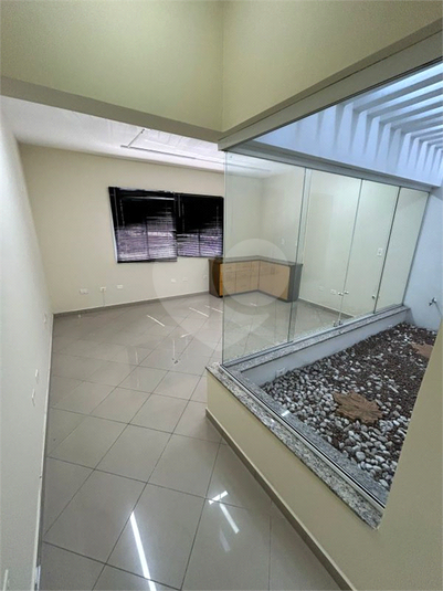 Foto REO1135110