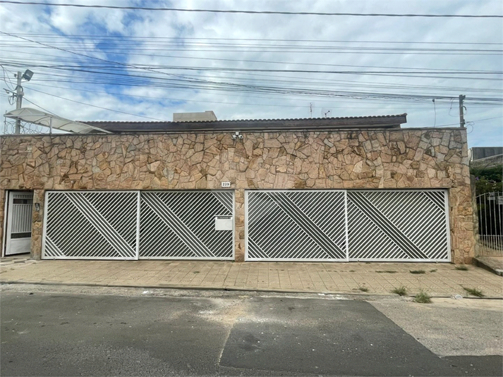 Foto REO1135153