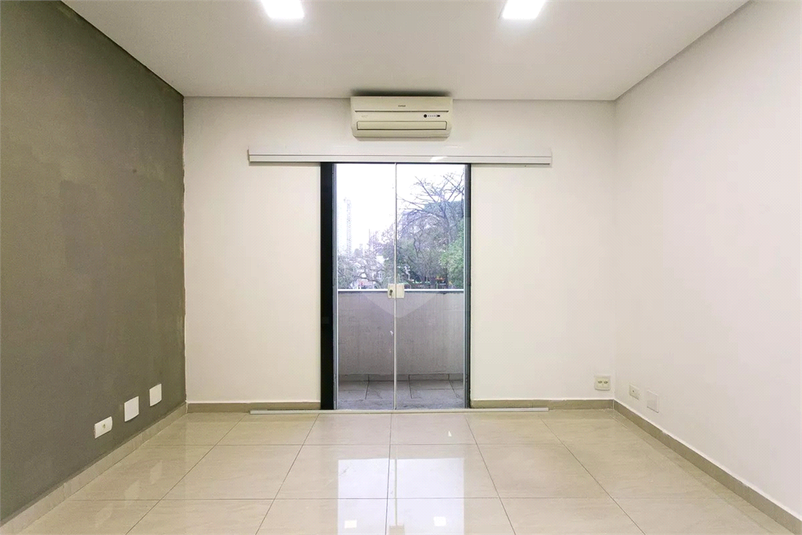 Foto REO1135188