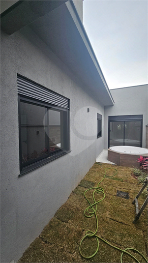 Foto REO1135270