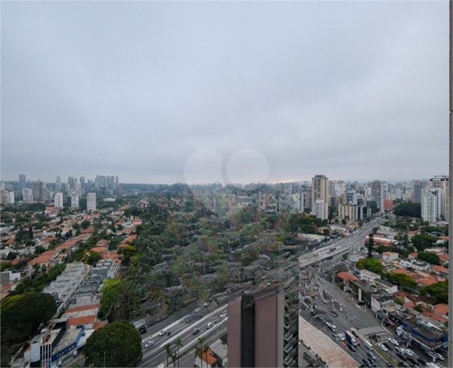 Foto REO1135297