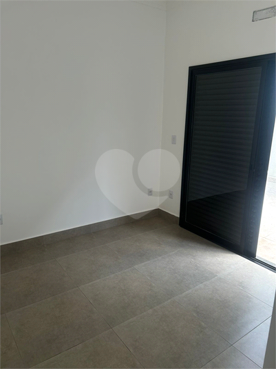 Foto REO1135305