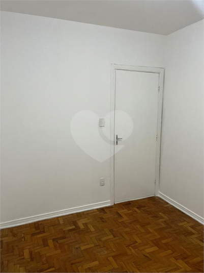Foto REO1135315