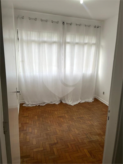 Foto REO1135315