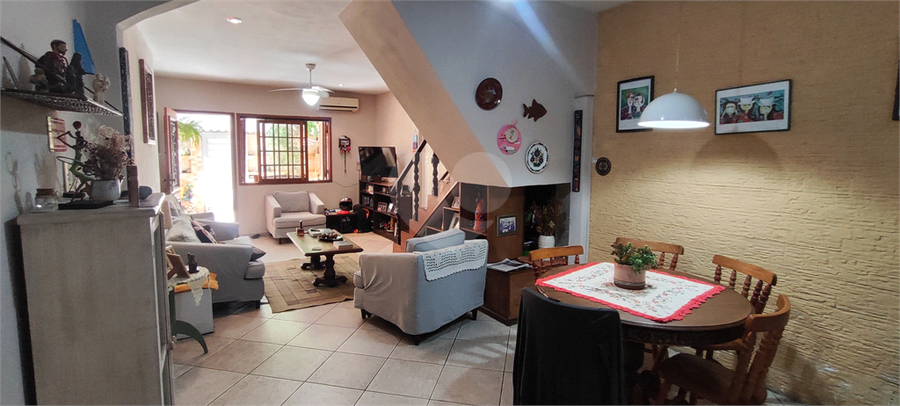 Foto REO1135327