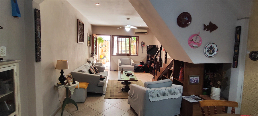 Foto REO1135327