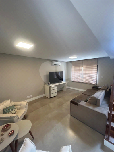 Foto REO1135330