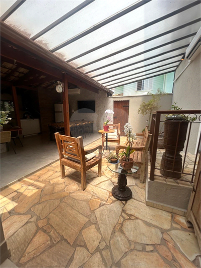 Foto REO1135330