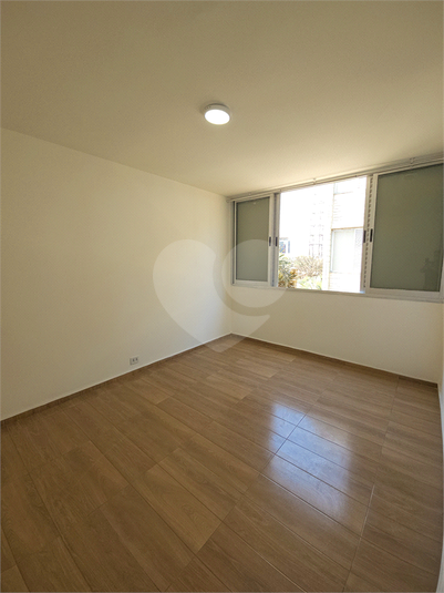 Foto REO1135338