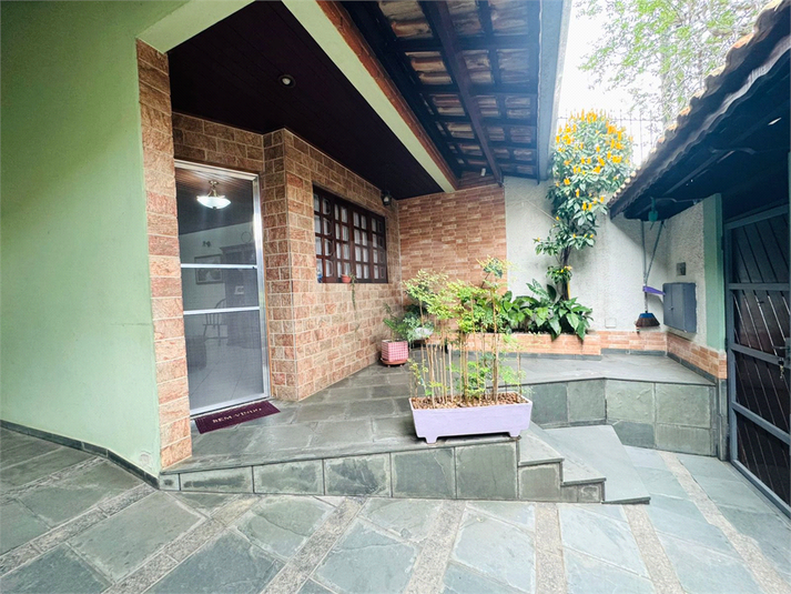 Foto REO1135361