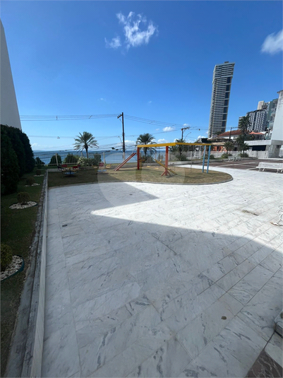 Foto REO1135371