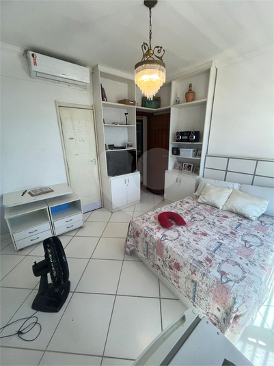 Foto REO1135371