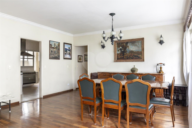 Foto REO1135374
