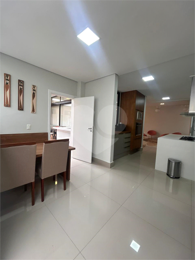 Foto REO1135382