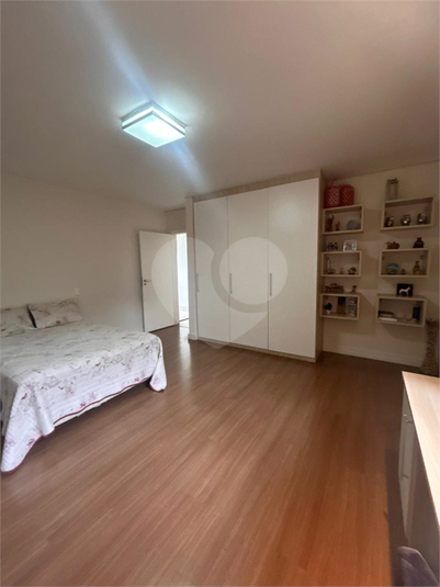 Foto REO1135382