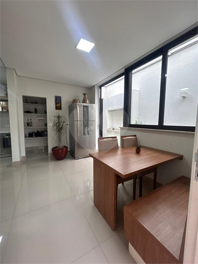 Foto REO1135382