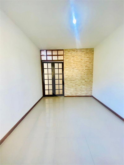 Foto REO1135401
