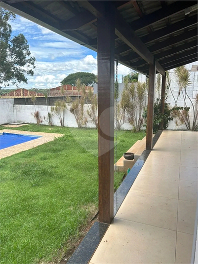 Foto REO1135402