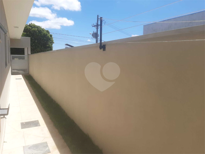 Foto REO1135426
