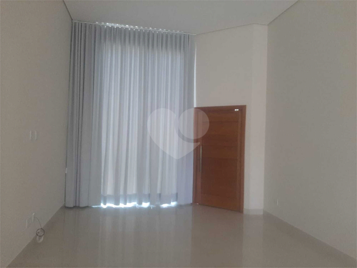 Foto REO1135426