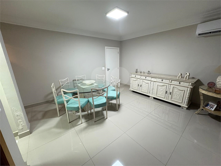 Foto REO1135434