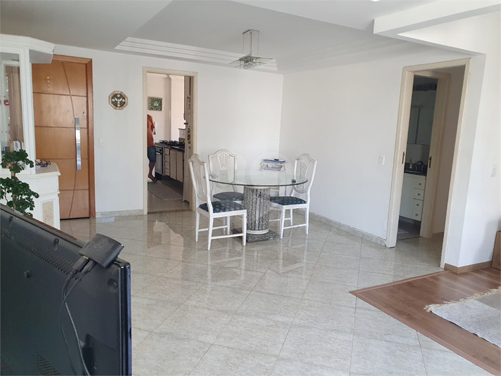 Foto REO1135441