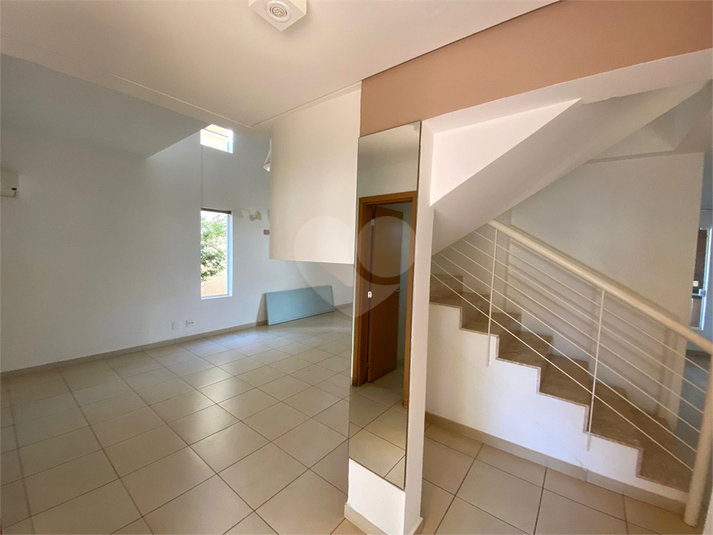 Foto REO1135501
